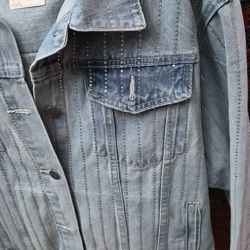 Jean Jacket - Picture 4 of 9